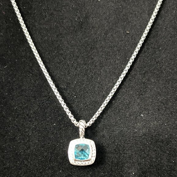 Pendant Necklace in Sterling Silver with Pavé style Cubic Zirconia - Picture 4 of 8